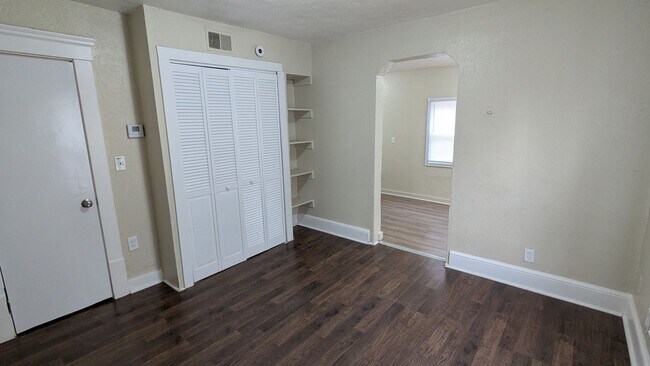 Building Photo - *793 Boulevard St - Duplex