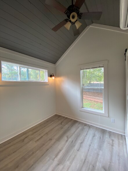 Building Photo - 9 Tiny Home Cir