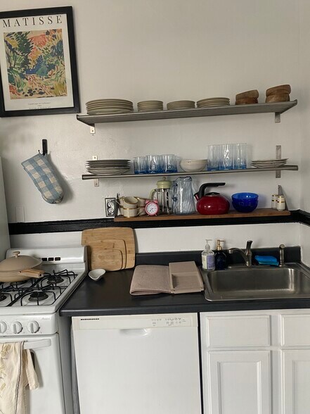 Kitchen - 2544 Aldrich Ave S