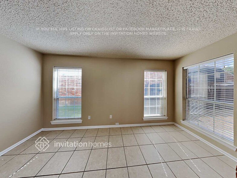 Building Photo - 2529 Windchase Dr