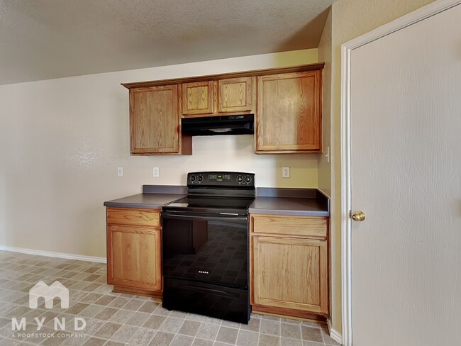 Building Photo - 2707 Cedar Sound