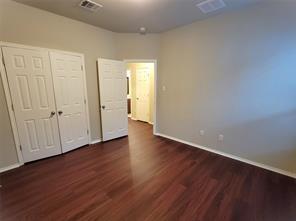 Building Photo - 537 Peregrine Way