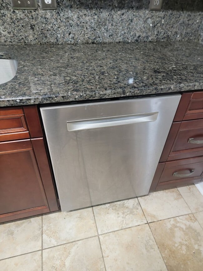 Building Photo - Creek Bend - Columbia County