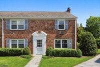 Building Photo - 68 New England Ave