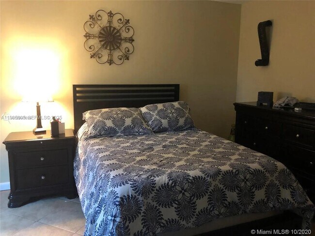 Building Photo - 9440 SW 8th St