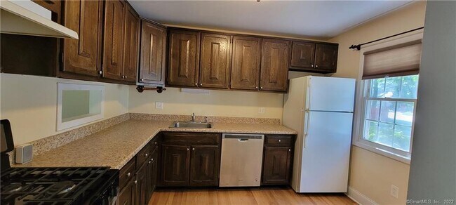 Building Photo - 155 Penn Common