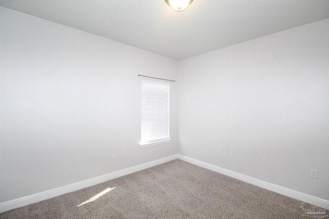 Building Photo - 5332 Talon Rd
