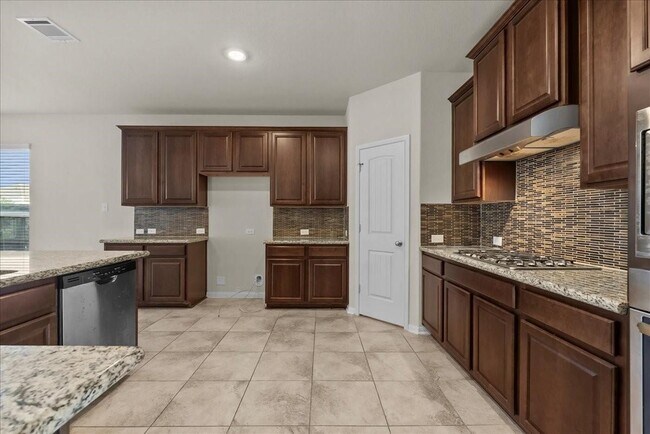 Building Photo - 2246 Oakleaf Trail Ln