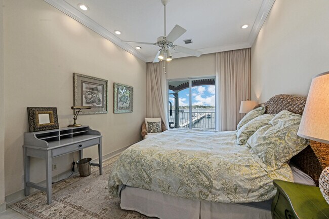 Building Photo - 825 Marbella Ln