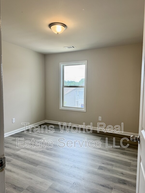 Building Photo - 114 Auburn Depot Dr