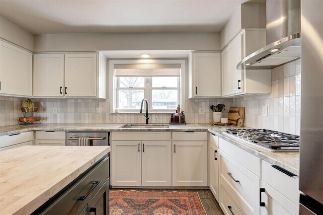 Building Photo - 3127 NW 69th St
