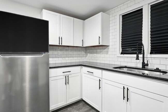 Building Photo - 354 Fernhill Ave