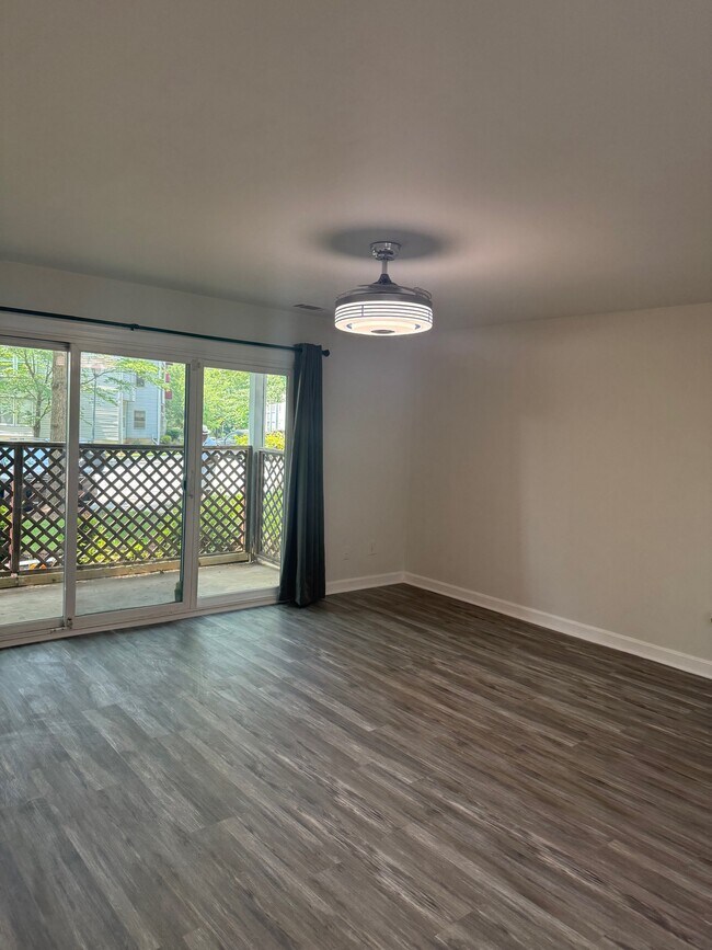 Building Photo - 13700 Modrad Way