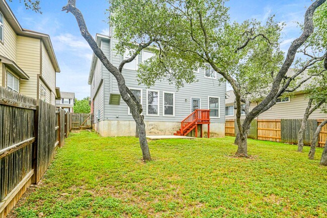 Building Photo - 137 Red Hawk Ridge