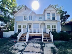 Building Photo - Charming 3 Bedroom Duplex in Old Colorado ...