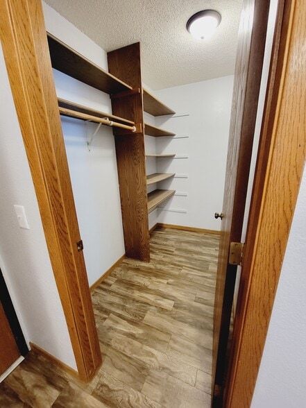 Building Photo - 102 4th St E