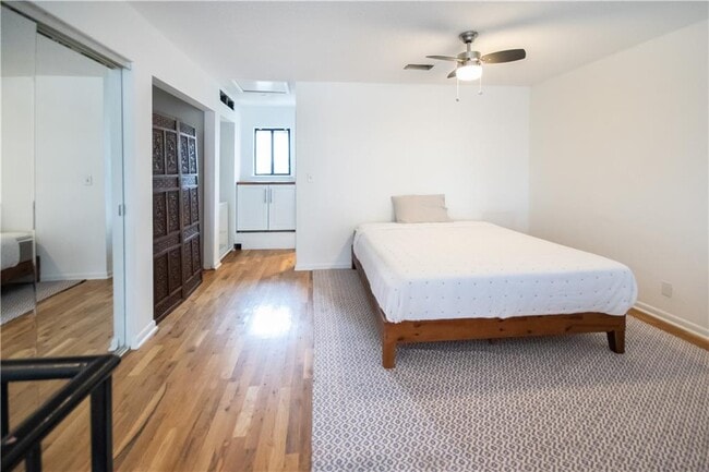 Building Photo - 19 Finch Trail NE