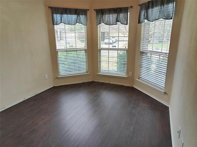 Building Photo - 1120 Lake Hollow Dr