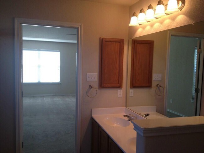 Building Photo - 1109 Alpine Mountain Dr