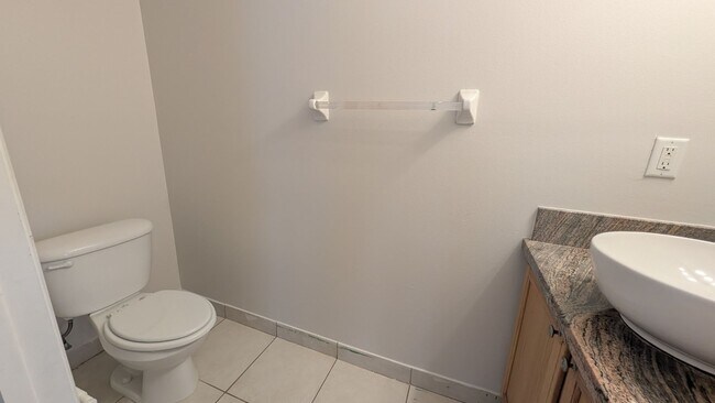 Building Photo - Luxury Gated Community Beautiful 3-Bedroom 2.5 Bath