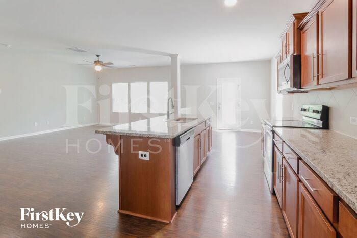 Building Photo - 313 Dunlin Dr