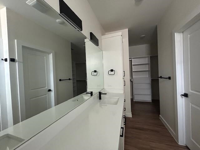 Building Photo - 7524 Cresta Bella St