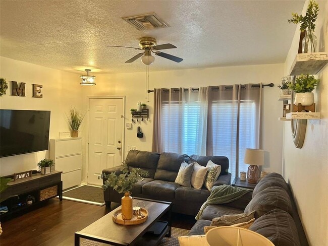 Building Photo - 2435 Lake Woodberry Cir