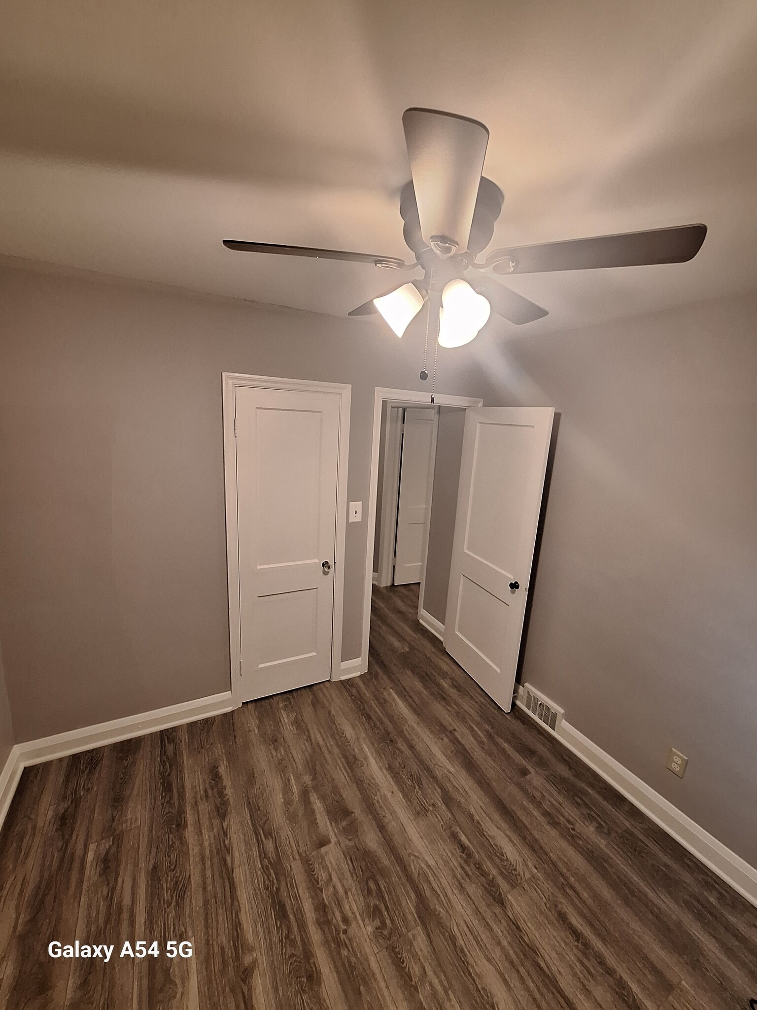 Building Photo - 3721 Frankford Ave