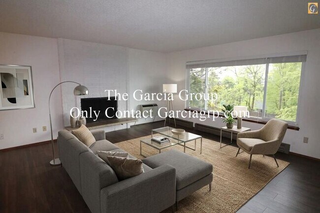 Building Photo - 15205 SW 119th Ave