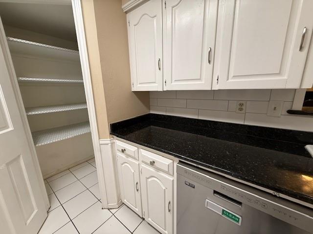 Building Photo - 6918 La Manga Dr