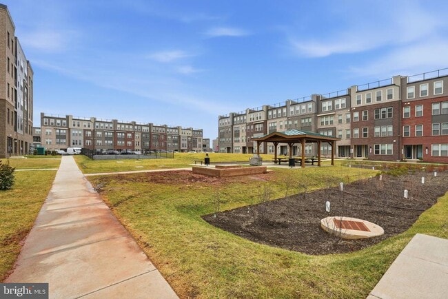 Building Photo - 21950 Garganey Ter