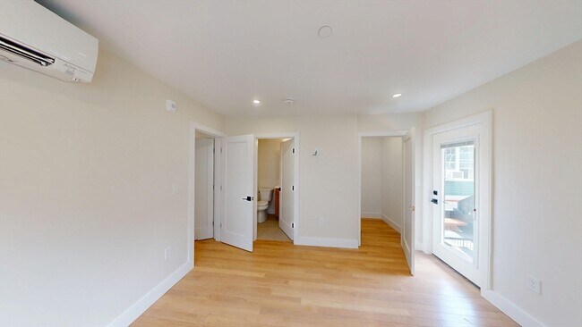 Building Photo - 59 Gove St