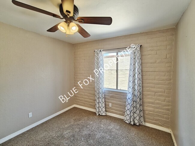 Building Photo - 9742 E Cannon Pl