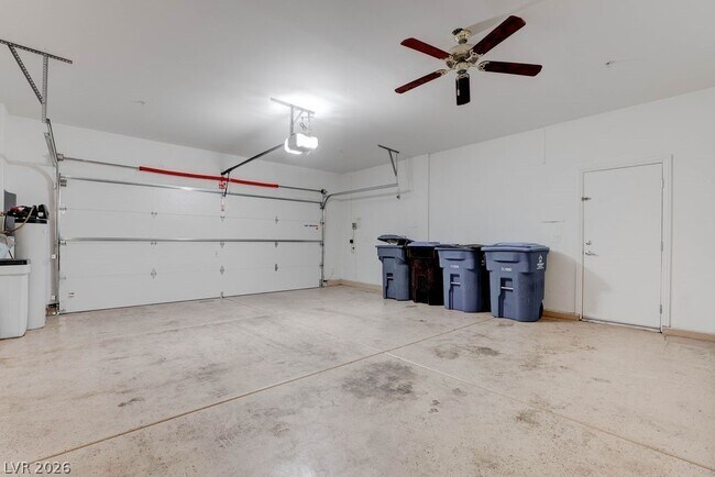 Building Photo - 1067 Fish Pond Ave