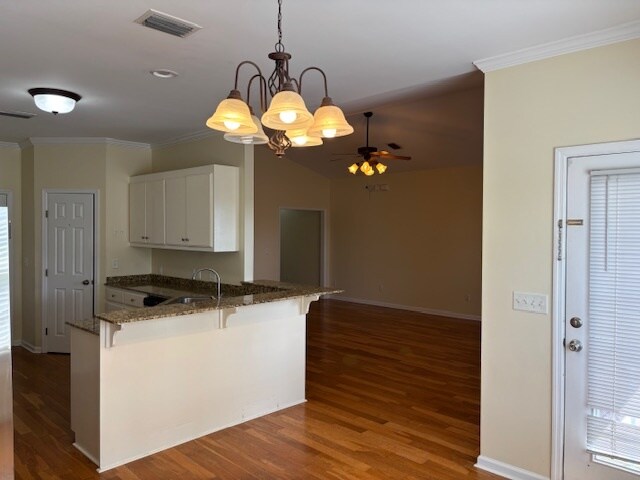 Building Photo - 110 Augusta Ave