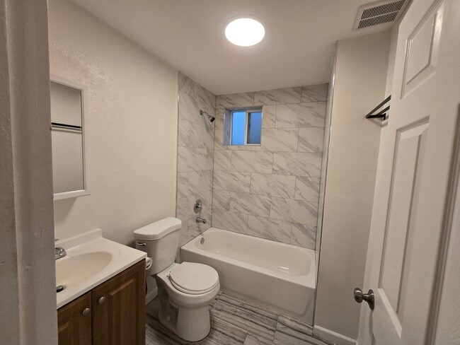 Building Photo - 2117 West St