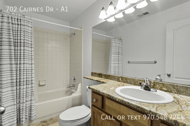 Building Photo - 702 Cairnes Dr