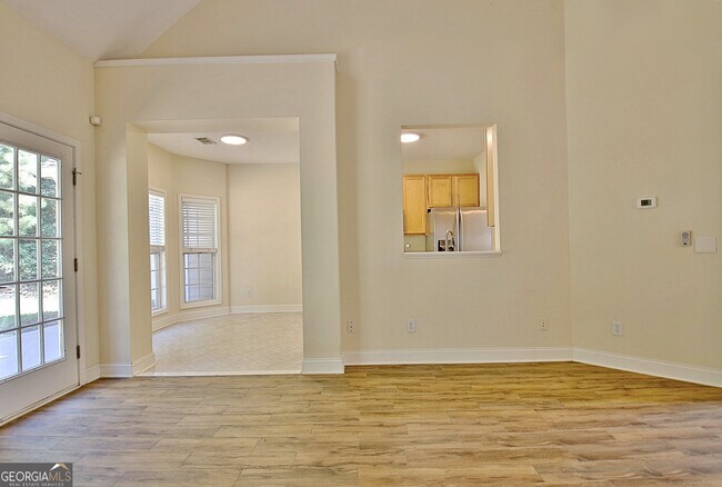 Building Photo - 110 Freeman Forest Dr