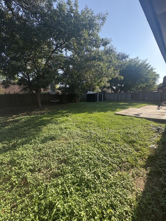 Building Photo - 22419 Deville Dr