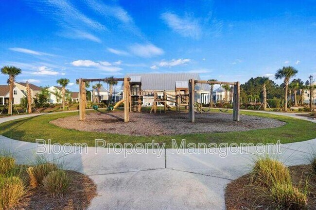 Building Photo - 640 Chigwell Springs Ln