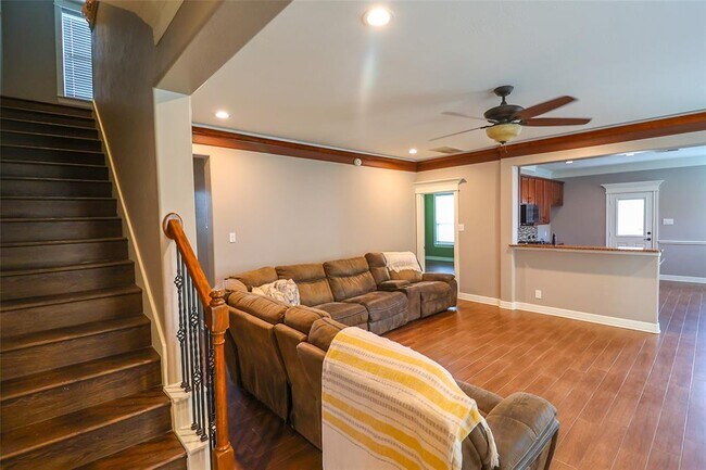 Building Photo - 7438 Tonsley Springs Dr