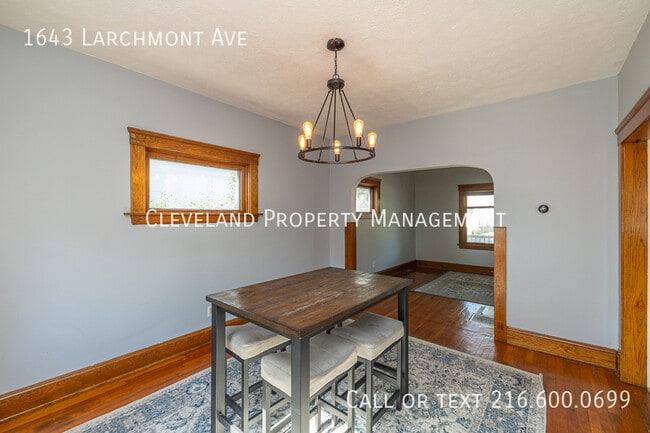 Building Photo - 1643 Larchmont Ave