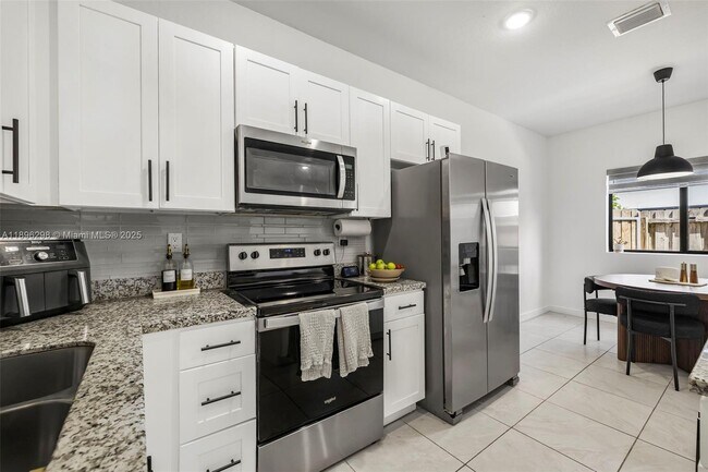 Building Photo - 13353 SW 250th Terrace