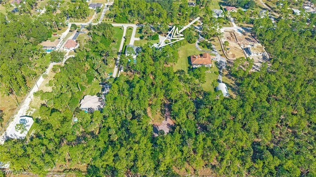 Building Photo - 3590 10th Ave NE