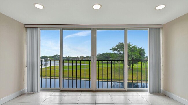 Building Photo - 4539 Luxemburg Ct