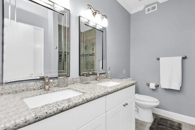 Building Photo - 3292 Holly Hall St