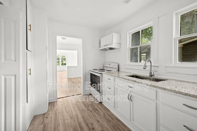 Building Photo - 2507 Palmetto St