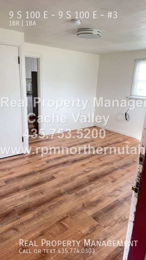 Building Photo - 9 S 100 E