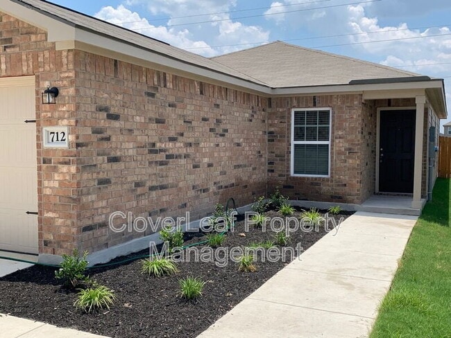 Building Photo - 712 Shoal Crk