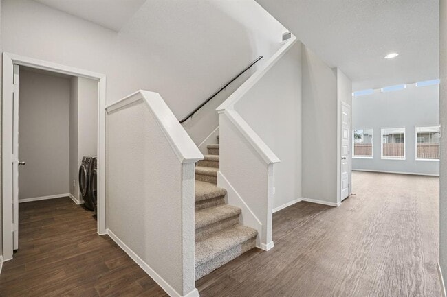 Building Photo - 2405 Ambling Trl